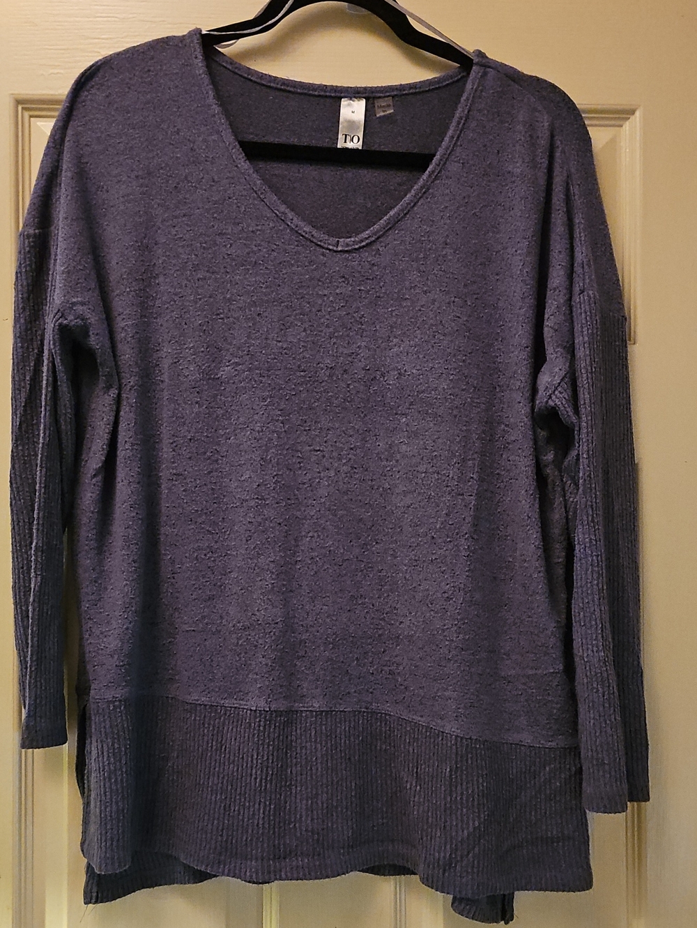 V-Neck Long Sleeve Cozy Knit Tunic - Deep Blue